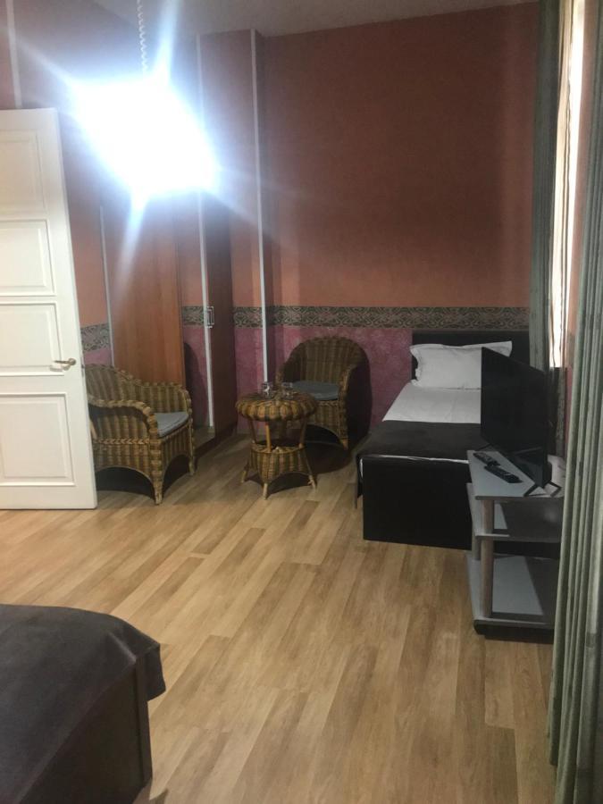 Argo Palace Тбилиси Екстериор снимка