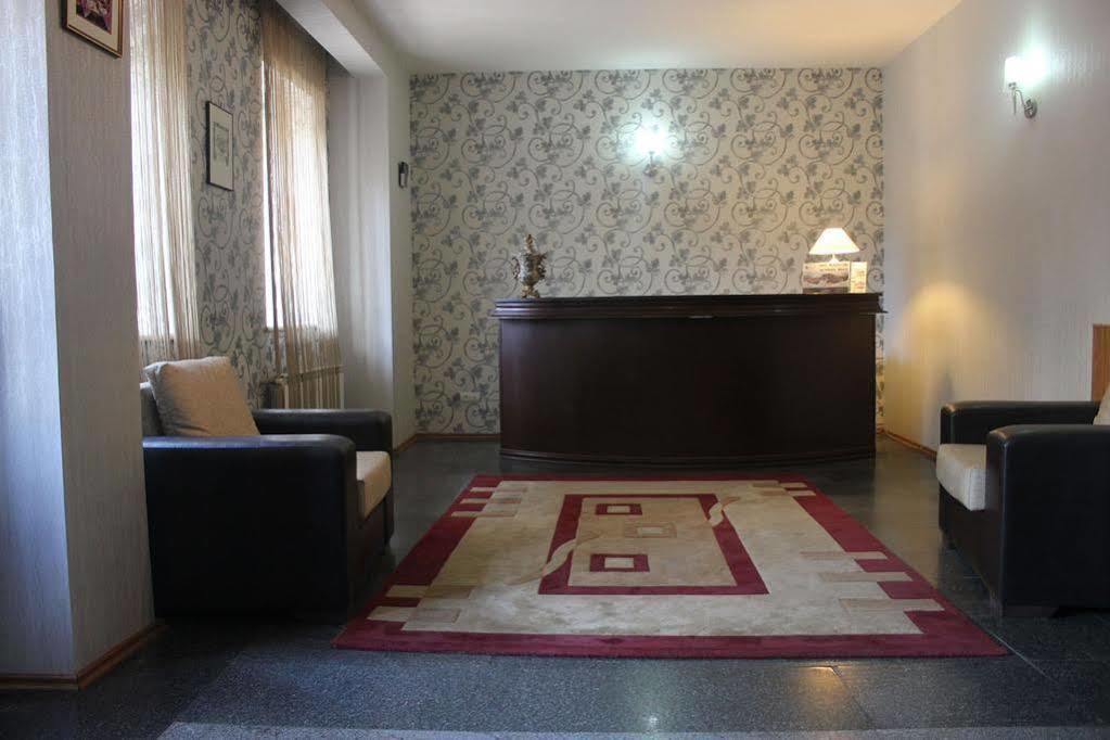 Argo Palace Тбилиси Екстериор снимка